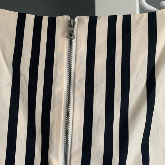 Alice + Olivia Striped Blouse~Size Medium - Picture 5 of 6